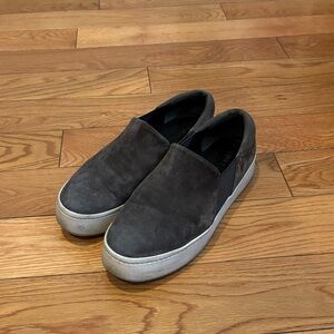 Vince sz39 gray suede slip on platform sneakers